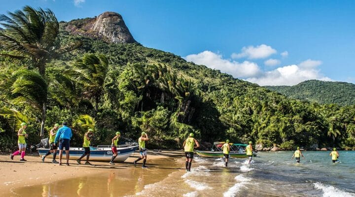 É melhor correr ou nadar?